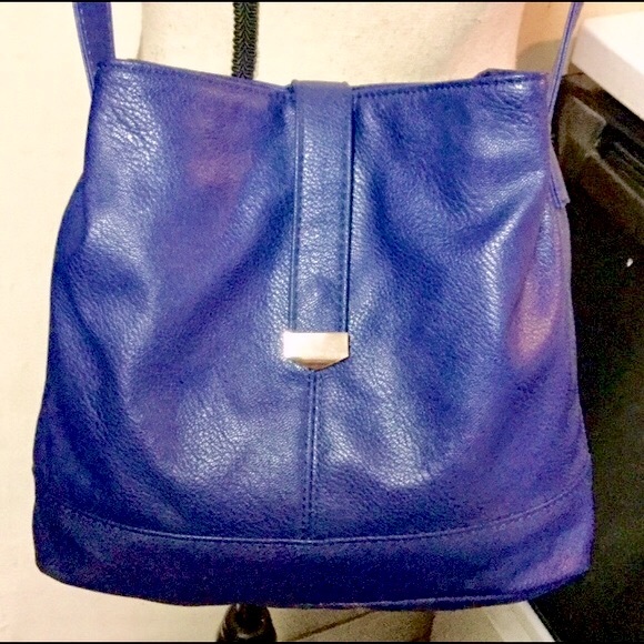 Blue Faux Leather Purse/Bag, Long Strap,Gold Clasp - Picture 2 of 6